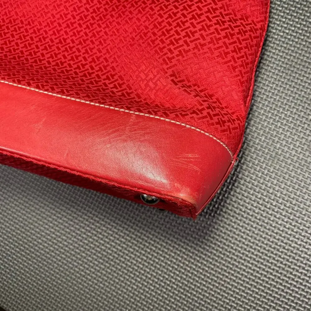 🔴 TABOLS Casual Leather Red Shoulder and Handbag Purse Size Medium CA 23147